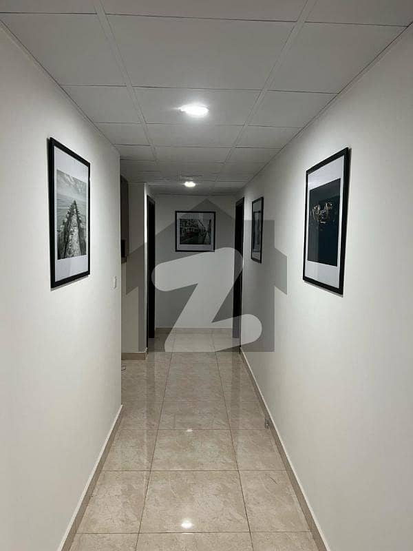 عمار پرل ٹاورز امارکریسنٹ بے,ڈی ایچ اے فیز 8,ڈی ایچ اے ڈیفینس,کراچی میں 4 کمروں کا 18 مرلہ فلیٹ 5.5 لاکھ میں کرایہ پر دستیاب ہے۔