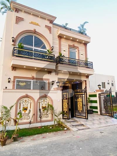 5 Marla House Facings Park Taj Mahal Solid Construction House Available For Sale Triple A Matiral Hundred Percent Solid