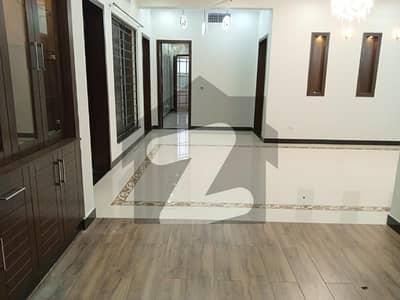 Upper Portion For Rent
