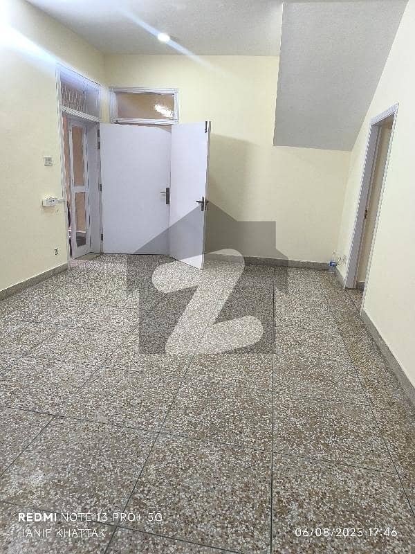 5 Beds Full House Available For Rent In G10