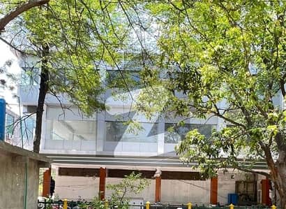 جی ۔ 8 مرکز جی ۔ 8,اسلام آباد میں 2 کنال عمارت 85.0 کروڑ میں برائے فروخت۔