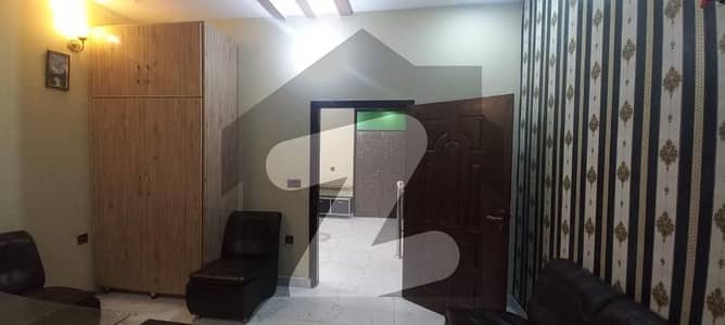 گلبرگ 3 گلبرگ,لاہور میں 10 مرلہ مکان 6.5 کروڑ میں برائے فروخت۔