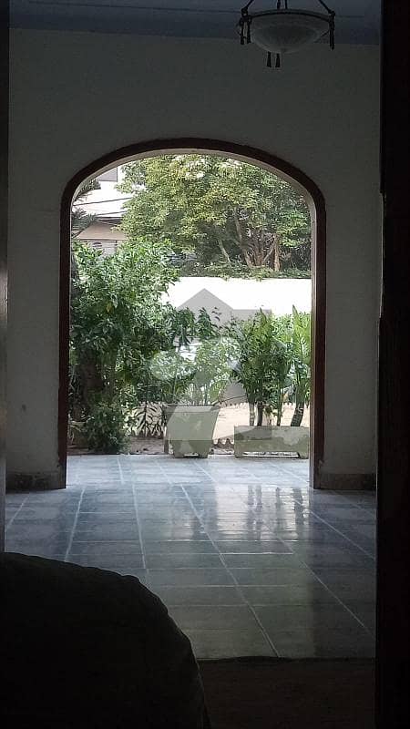 DEFENCE 1000 YARDS BUNGALOW FOR SALE