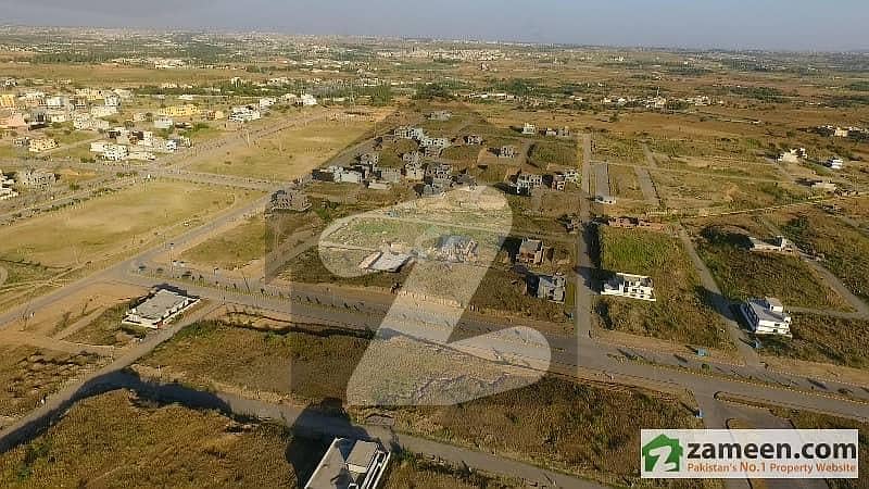C-18 - بلاک اے سی ۔ 18,اسلام آباد میں 2 کنال رہائشی پلاٹ 2.5 کروڑ میں برائے فروخت۔ C-18 - بلاک اے سی ۔ 18,اسلام آباد میں 2 کنال رہائشی پلاٹ 2.5 کروڑ میں برائے فروخت۔