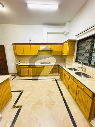 Beautiful Upper portion Available For Rent in G11