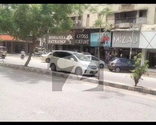 بہادر آباد گلشنِ اقبال ٹاؤن,کراچی میں 4 مرلہ دکان 6.0 لاکھ میں کرایہ پر دستیاب ہے۔