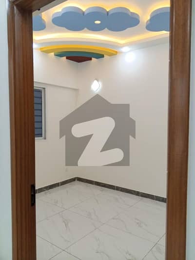 نارتھ ناظم آباد ۔ بلاک ایف نارتھ ناظم آباد,کراچی میں 4 کمروں کا 12 مرلہ فلیٹ 3.6 کروڑ میں برائے فروخت۔