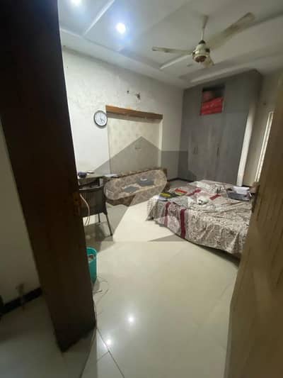 پیراگون سٹی لاہور میں 3 کمروں کا 5 مرلہ مکان 85.0 ہزار میں کرایہ پر دستیاب ہے۔