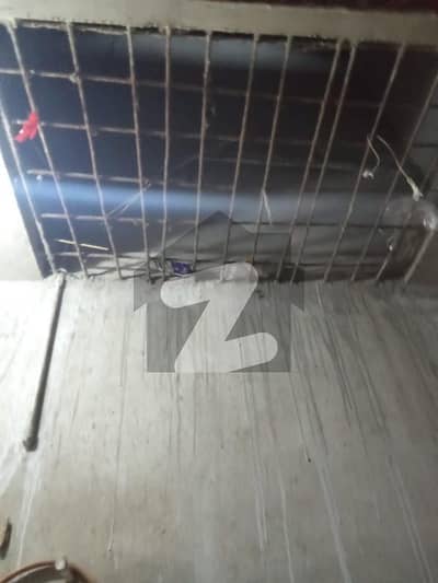 نارتھ ناظم آباد ۔ بلاک ایچ نارتھ ناظم آباد,کراچی میں 6 کمروں کا 10 مرلہ مکان 5.3 کروڑ میں برائے فروخت۔