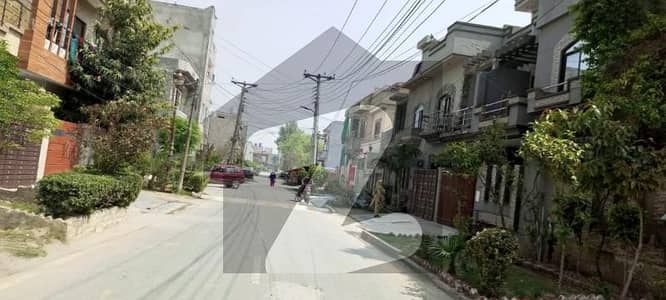 ایڈن ریزیڈینشیا ایڈن,لاہور میں 5 مرلہ رہائشی پلاٹ 72.0 لاکھ میں برائے فروخت۔