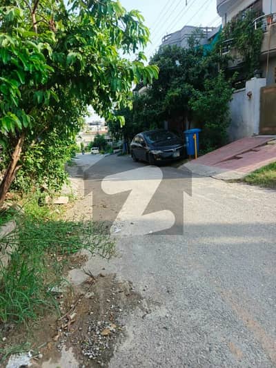 فیڈریشن ہاؤسنگ سوسائٹی - او-9 نیشنل پولیس فاؤنڈیشن او ۔ 9,اسلام آباد میں 7 مرلہ رہائشی پلاٹ 1.65 کروڑ میں برائے فروخت۔ فیڈریشن ہاؤسنگ سوسائٹی - او-9 نیشنل پولیس فاؤنڈیشن او ۔ 9,اسلام آباد میں 7 مرلہ رہائشی پلاٹ 1.65 کروڑ میں برائے فروخت۔