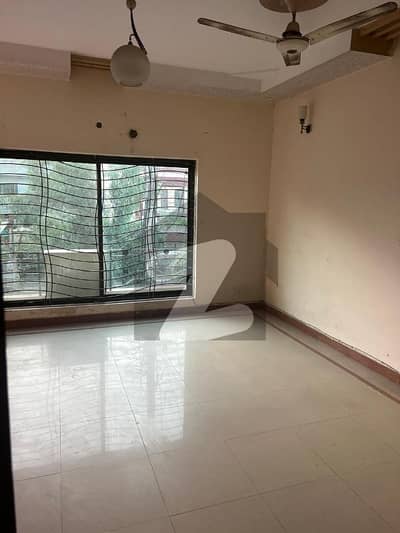 Architect Society 10 Marla Full House Available For Rent
