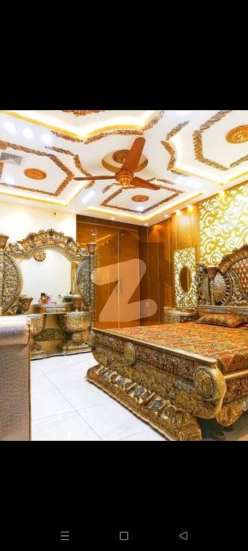 ملت چوک فیصل آباد میں 4 کمروں کا 9 مرلہ بالائی پورشن 40.0 ہزار میں کرایہ پر دستیاب ہے۔