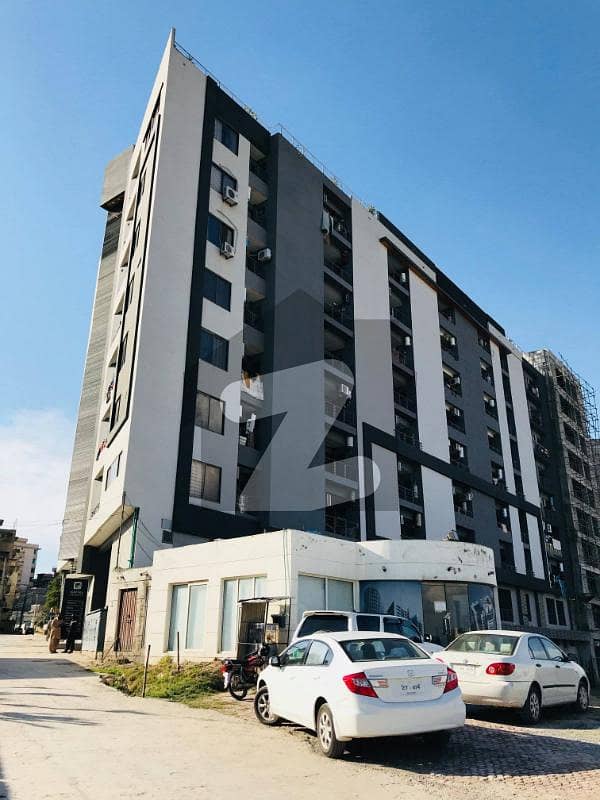3 Bedroom Luxury Flat Available In Qurtuba Heights (Family Building)
