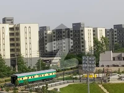 10 MARLA 3 BEDROOMS APARTMENT AVAILABLE FOR SALE