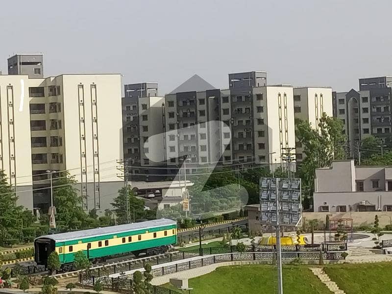 10 MARLA 3 BEDROOMS APARTMENT AVAILABLE FOR SALE