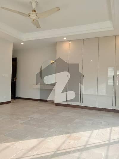ایف ۔ 11/1 ایف ۔ 11,اسلام آباد میں 3 کمروں کا 1 کنال مکان 3.5 لاکھ میں کرایہ پر دستیاب ہے۔