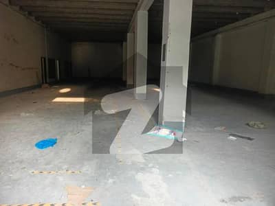 ڈی ایچ اے فیز 5 ڈیفنس (ڈی ایچ اے),لاہور میں 2 کمروں کا 1 کنال فیکٹری 3.4 لاکھ میں کرایہ پر دستیاب ہے۔