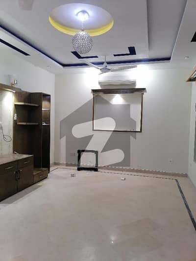 House For Rent In G. 13 Size 35x70 10. Marla