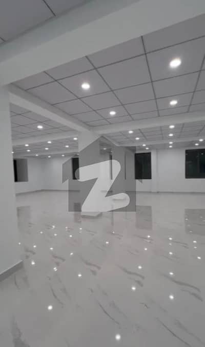 ایف ۔ 8 اسلام آباد میں 1 کنال دفتر 9.5 لاکھ میں کرایہ پر دستیاب ہے۔