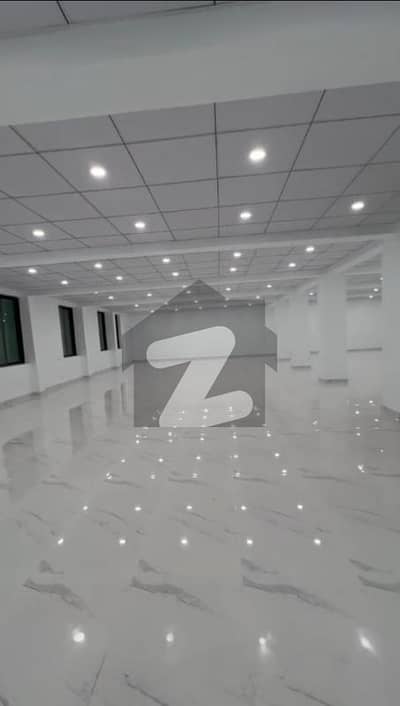 F-8 MARKAZ 5500 SQ. FEET OFFICE SEPARATE FLOOR BEST LOACTION BEST FOR NATIONAL & MULINATIONAL COMPANIES