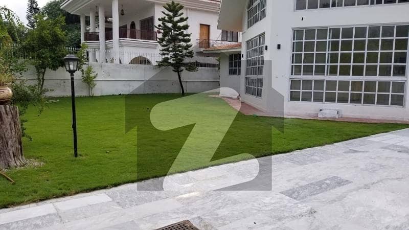 HOUSE FOR RENT IN E-7 HOUSE FOR RENT IN E-7
