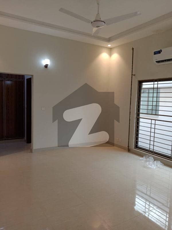 DHA BAHAWALPUR 15 MARLA ASKARI VILLA AVAILABLE FOR RENT . . . .