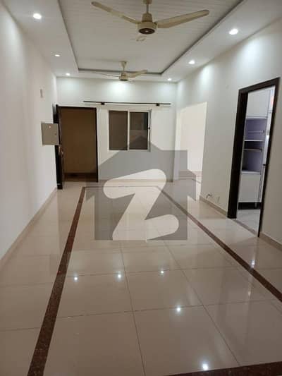 E-11/4 Madina Tower 3 Bedroom Un-Furnished Apartment For Rent