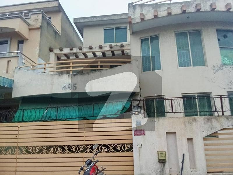 I-8 Beautiful Upper Portion With Servant For Rent. I-8 Beautiful Upper Portion With Servant For Rent.