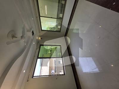 Upper Portion For Rent In F-6/1, Islamabad - 3 Bed, Fully Renovated