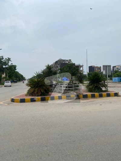 بحریہ ٹاؤن فیز 8 ۔ بلاک کے بحریہ ٹاؤن فیز 8,بحریہ ٹاؤن راولپنڈی,راولپنڈی میں 10 مرلہ رہائشی پلاٹ 65.0 لاکھ میں برائے فروخت۔