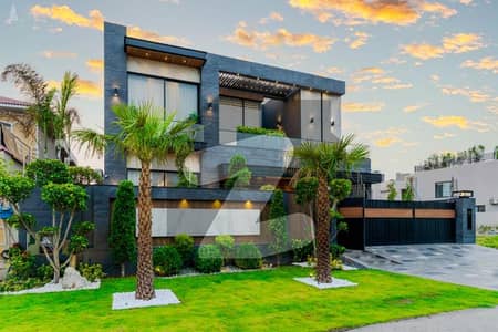 1 Kanal Top Quality Build Luxurious Beautiful Modern Design Villa With Basement For Rent In DHA Lahore Phase 6 Prime Location