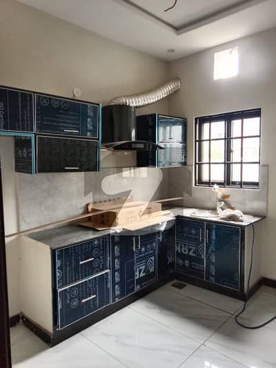 فیصل ٹاؤن ۔ بلاک سی فیصل ٹاؤن,لاہور میں 4 کمروں کا 10 مرلہ مکان 1.45 لاکھ میں کرایہ پر دستیاب ہے۔