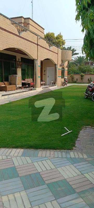 گارڈن ٹاؤن لاہور میں 4 کمروں کا 2 کنال عمارت 3.0 لاکھ میں کرایہ پر دستیاب ہے۔ گارڈن ٹاؤن لاہور میں 4 کمروں کا 2 کنال عمارت 3.0 لاکھ میں کرایہ پر دستیاب ہے۔