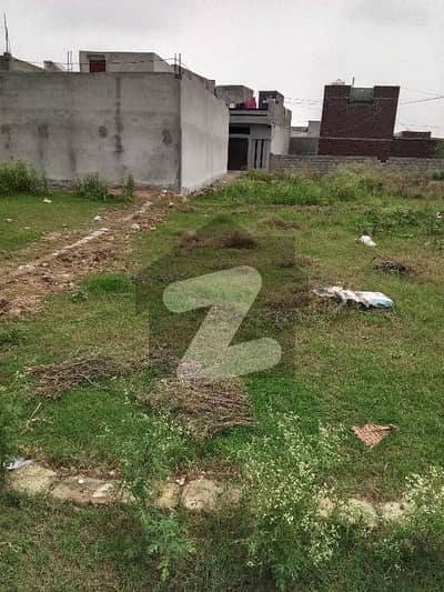 ثمر زر ہاؤسنگ سوسائٹی راولپنڈی میں 3 مرلہ رہائشی پلاٹ 15.0 لاکھ میں برائے فروخت۔
