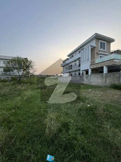 ڈی ۔ 12/2 ڈی ۔ 12,اسلام آباد میں 1 کنال رہائشی پلاٹ 11.0 کروڑ میں برائے فروخت۔