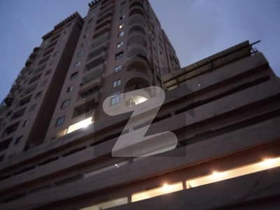 READY TO MOVE 3 BED APPARTMENT IN OAK TOWER NEAR HABIB PUBLIC SCHOOL