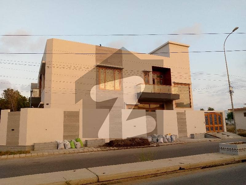 ڈی ایچ اے فیز 6 ڈی ایچ اے ڈیفینس,کراچی میں 5 کمروں کا 1 کنال مکان 13.5 کروڑ میں برائے فروخت۔ ڈی ایچ اے فیز 6 ڈی ایچ اے ڈیفینس,کراچی میں 5 کمروں کا 1 کنال مکان 13.5 کروڑ میں برائے فروخت۔