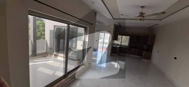 10 marla Lower Portion for Rent in Fazaia Phase 1 sui gas available