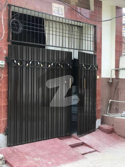 نعمت کالونی نمبر 2 فیصل آباد میں 2 کمروں کا 2 مرلہ مکان 82.0 لاکھ میں برائے فروخت۔