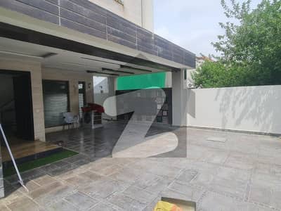 1 Kanal Luxury House for Sale on 70 Ft Road E Block, Phase 5 DHA Lahore 5 Bedrooms + Basement & Home Theater