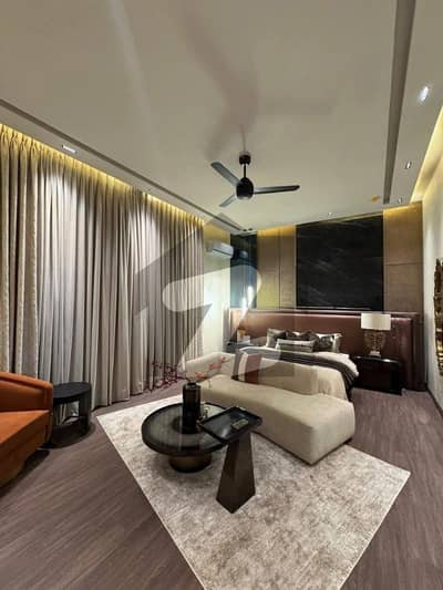 3 Bed Apartments West Open In Lucky One Apartment