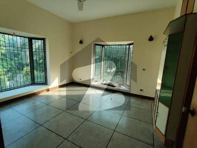 DHA Phase 2, 01 Kanal, 03 Bed, Luxurious Upper Portion For Rent