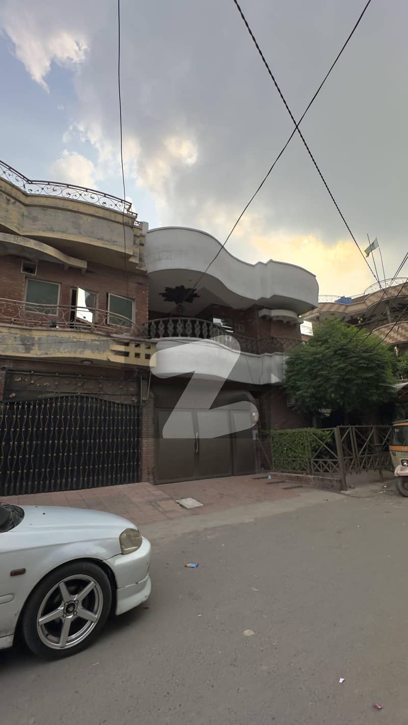 5 marla well maintained hosue