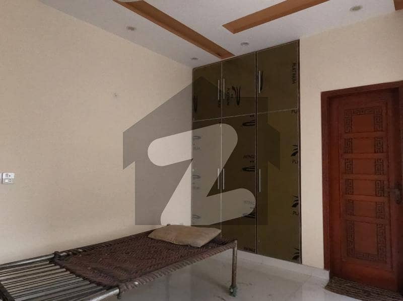 سینٹرل پارک ۔ بلاک اے سینٹرل پارک ہاؤسنگ سکیم,لاہور میں 3 کمروں کا 8 مرلہ مکان 85.0 ہزار میں کرایہ پر دستیاب ہے۔ سینٹرل پارک ۔ بلاک اے سینٹرل پارک ہاؤسنگ سکیم,لاہور میں 3 کمروں کا 8 مرلہ مکان 85.0 ہزار میں کرایہ پر دستیاب ہے۔