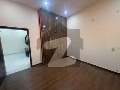 10 MARLA HOUSE UPPER PORTION AVAILABLE FOR RENT