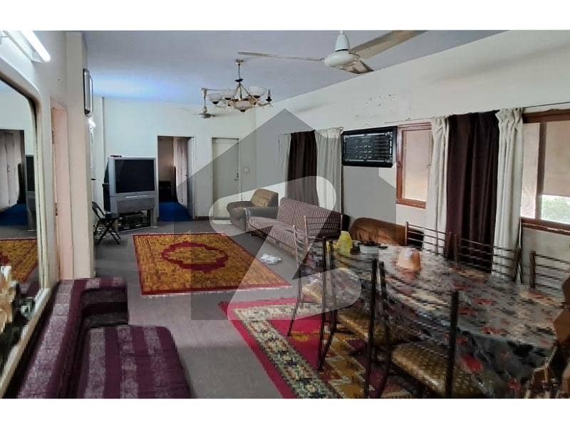 Main Shahra E Faisal 1750 Sq,Ft. Apartment For Sale.