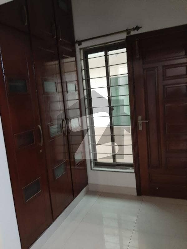 8 marla upper portion for rent