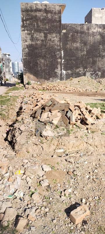 I'M Selling Plot Bhatti Town Gulberg Green Islamabad