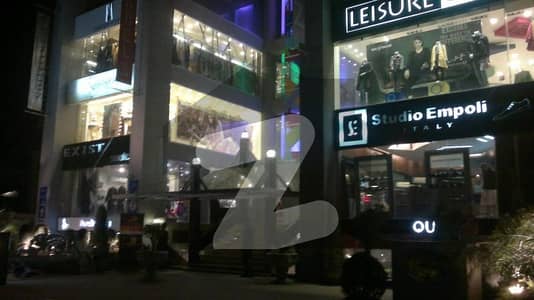 ایم ایم عالم روڈ گلبرگ,لاہور میں 6 مرلہ دکان 5.25 کروڑ میں برائے فروخت۔